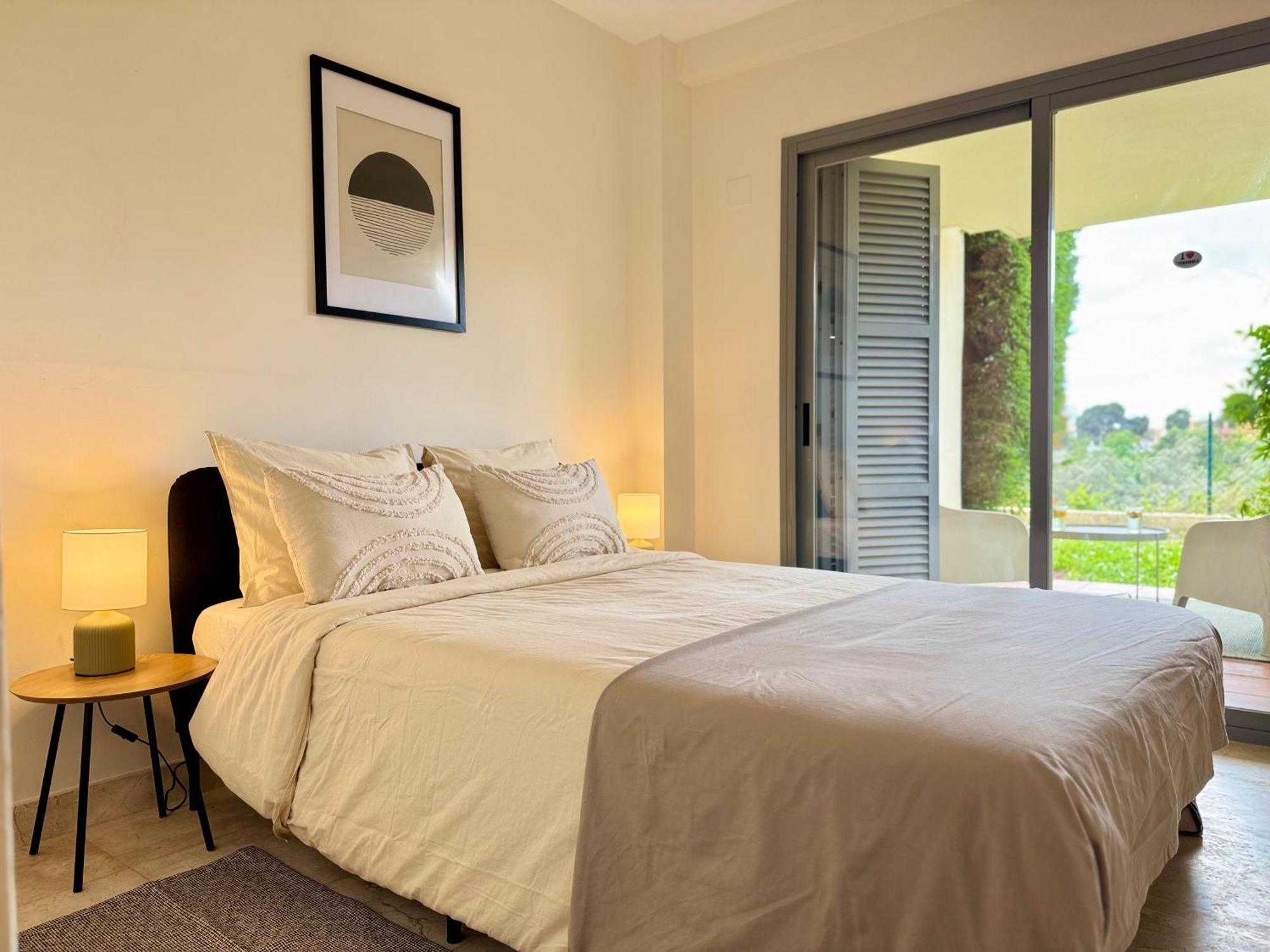 Casa De La Alegria, 3-bedroom House Near Cabopino Beach, * Marbella