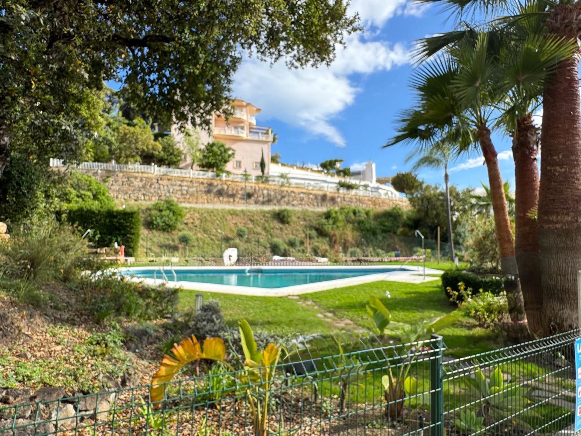 Casa De La Alegria, 3-bedroom House Near Cabopino Beach,