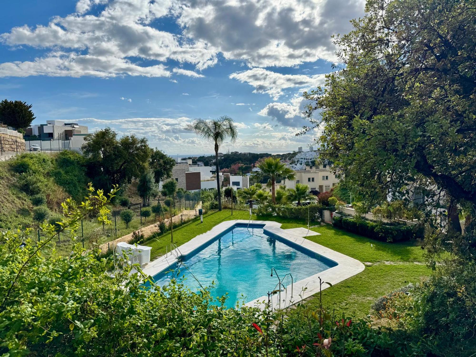 Casa De La Alegria, 3-bedroom House Near Cabopino Beach, Marbella